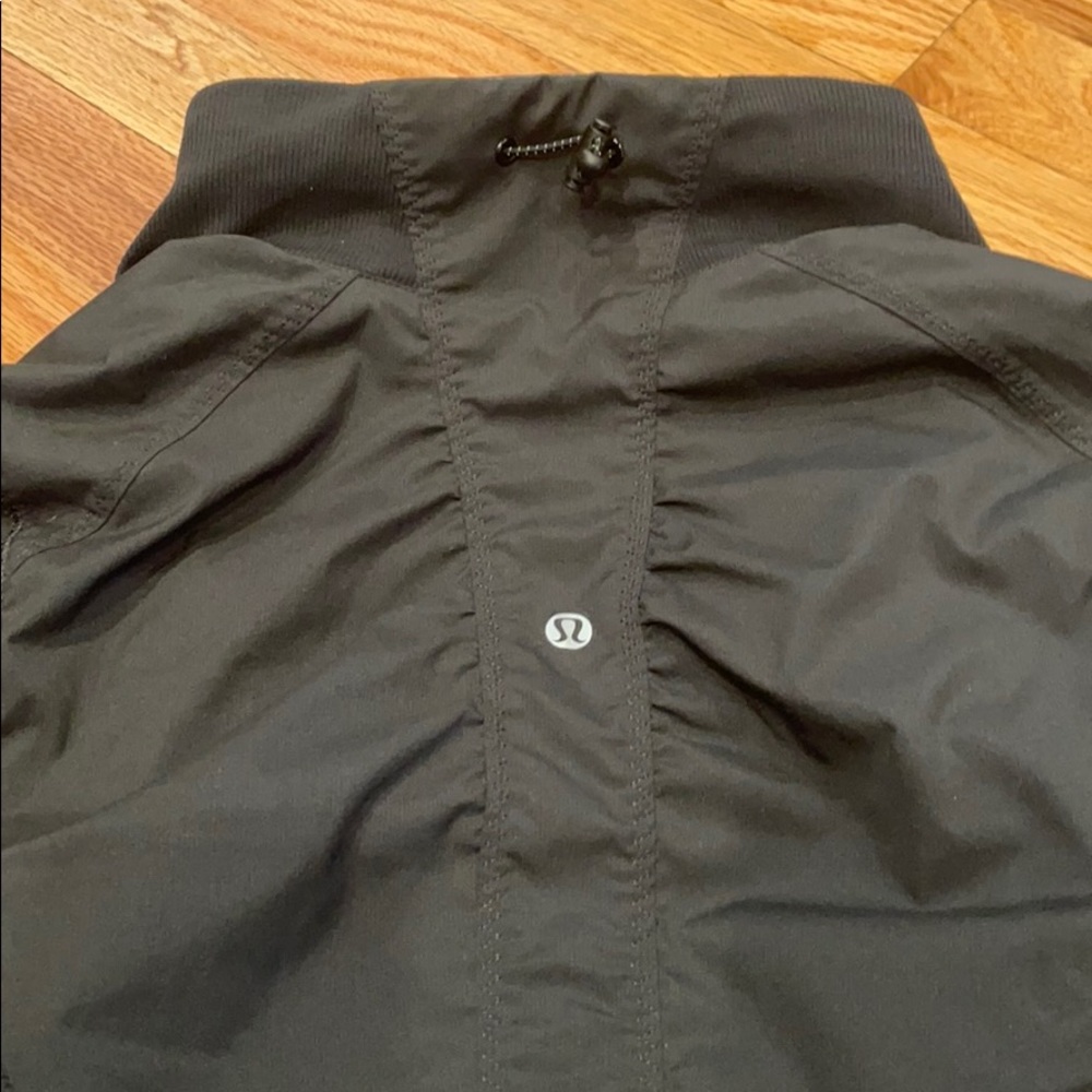 Lululemon Lightweight Jacket - image 7